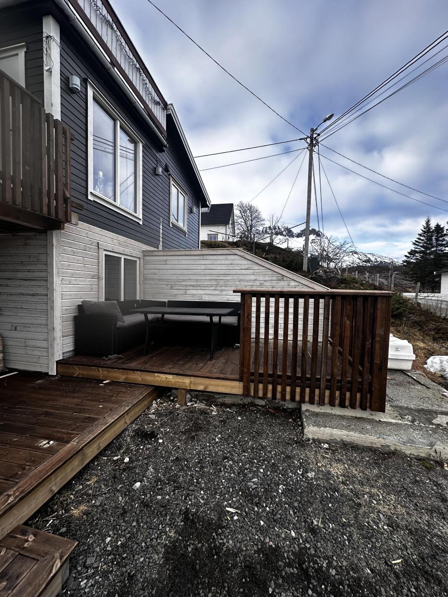 Kb Basement Apartment Sørvågen Zewnętrze zdjęcie