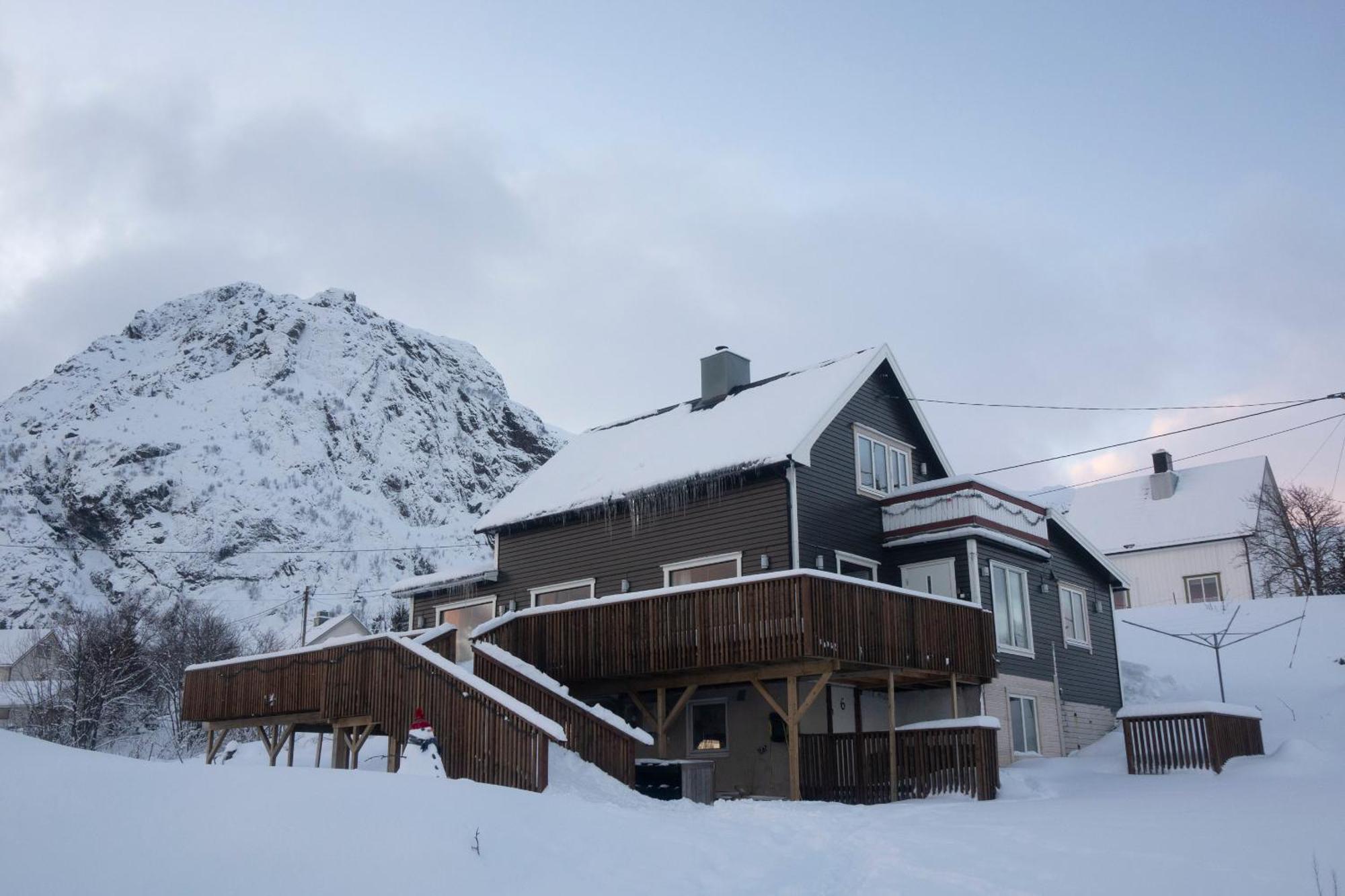 Kb Basement Apartment Sørvågen Zewnętrze zdjęcie