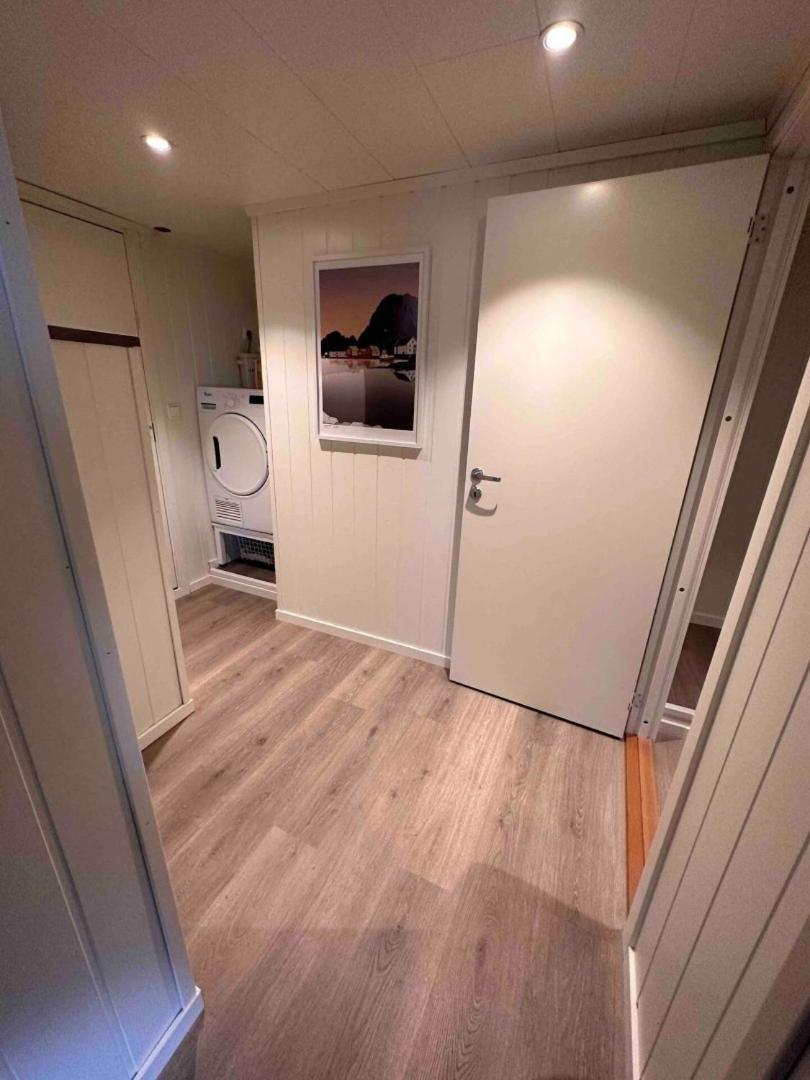 Kb Basement Apartment Sørvågen Zewnętrze zdjęcie