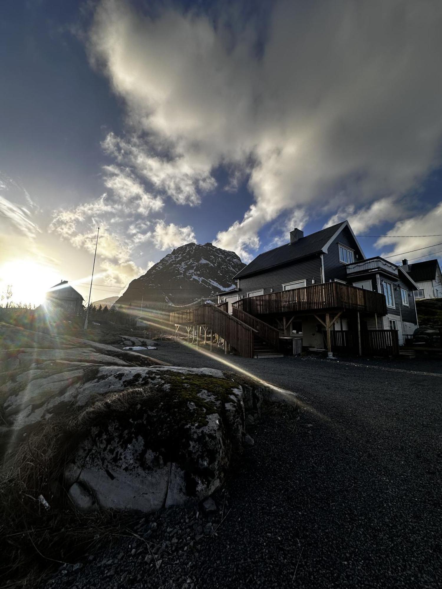 Kb Basement Apartment Sørvågen Zewnętrze zdjęcie