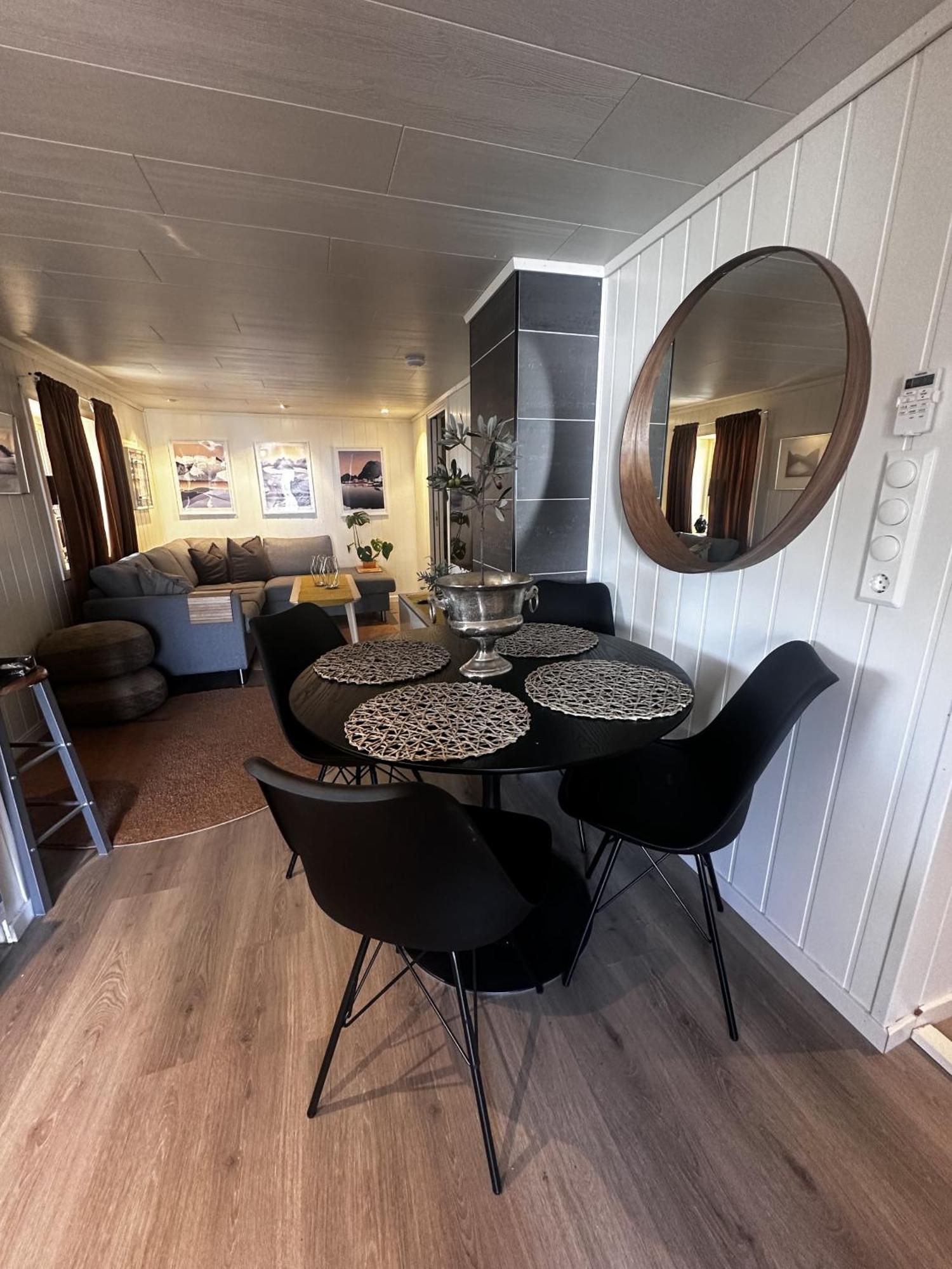 Kb Basement Apartment Sørvågen Zewnętrze zdjęcie
